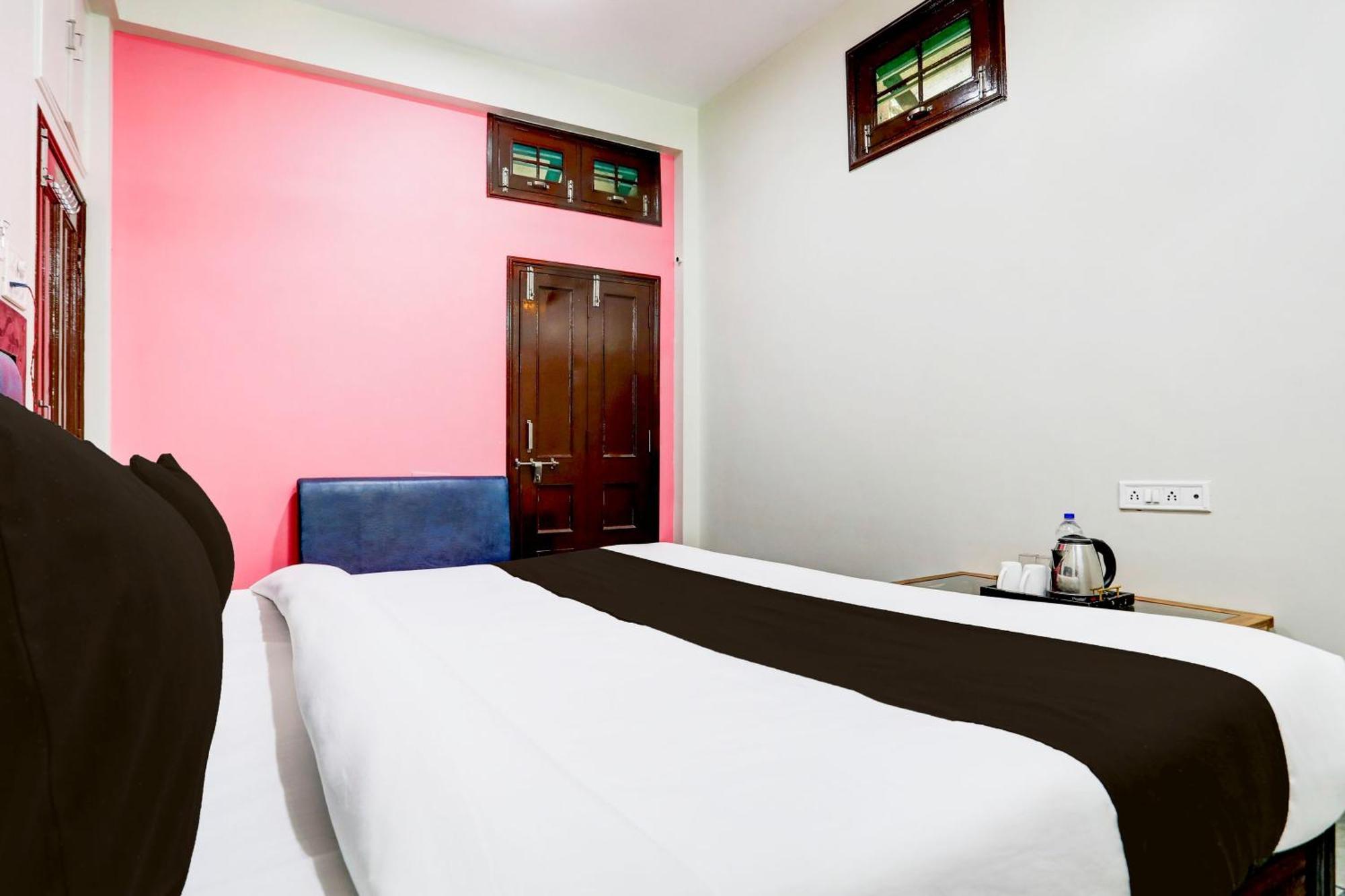 Hotel O The Baba Gest House Indore Eksteriør billede