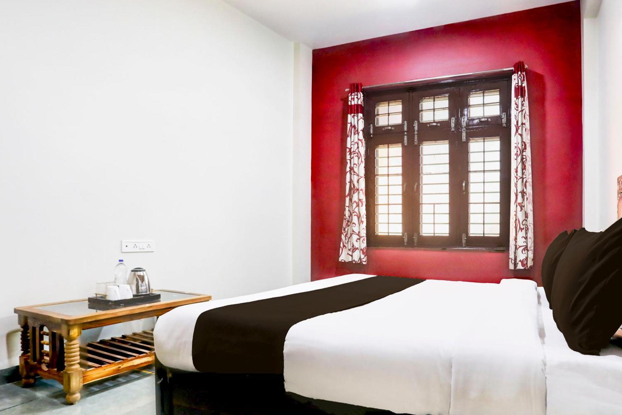 Hotel O The Baba Gest House Indore Eksteriør billede